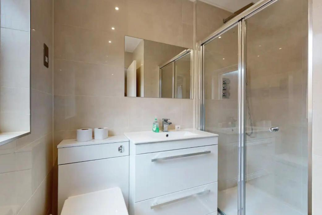 Апартаменты Amazing 2Bed Flat 10Min To Wimbledon Tennis Courts Лондон Экстерьер фото